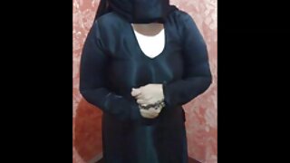 संपूर्ण नैसर्गिक गुळगुळीत मोहक केंद्र लालसा कठोर आणि मांसल लिंगासाठी उत्सुक आहे
