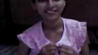 सुंदर बाळ Zelda मॉरिसन तिच्या अथांग घसा मध्ये कठीण fucked आहे